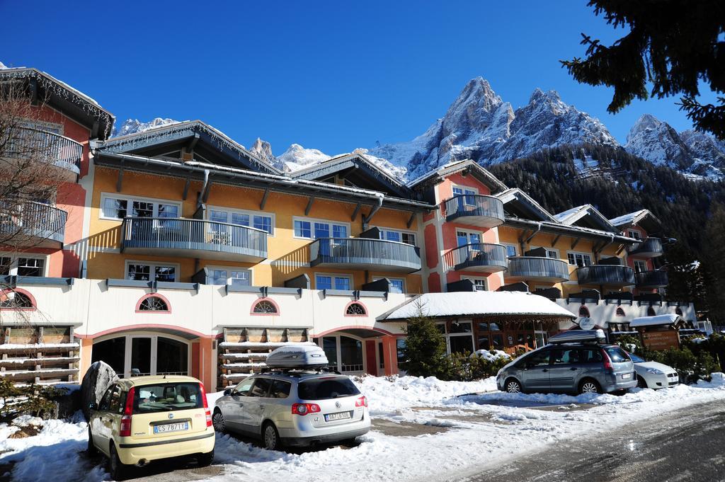 Sporting Aparthotel San Martino Di Castrozza Extérieur photo
