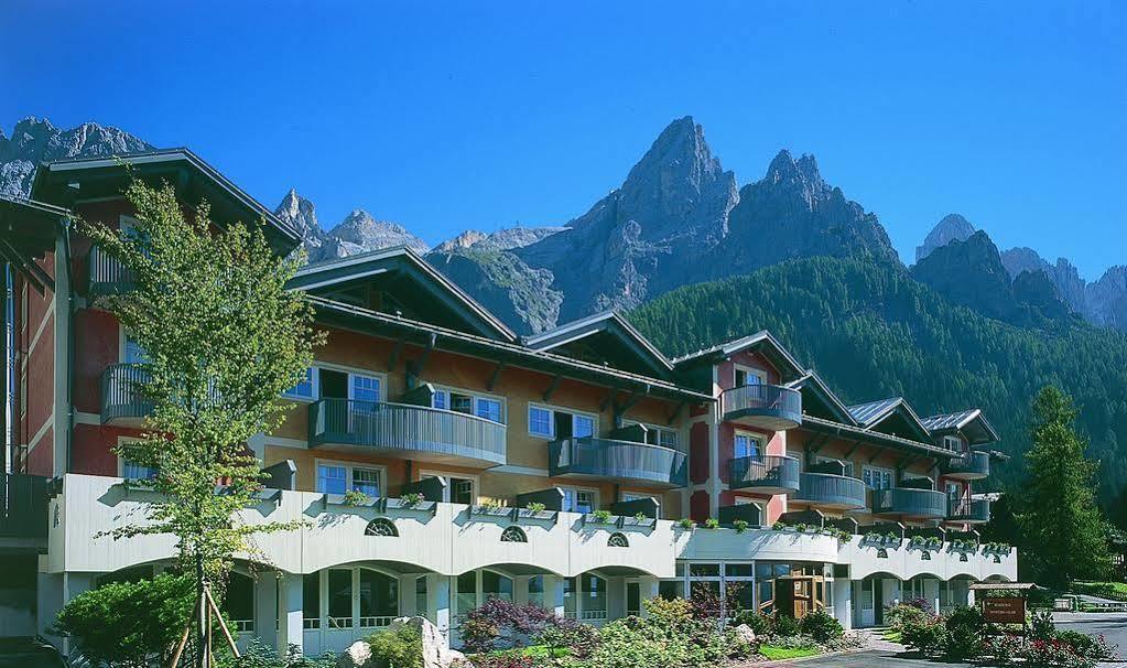 Sporting Aparthotel San Martino Di Castrozza Extérieur photo